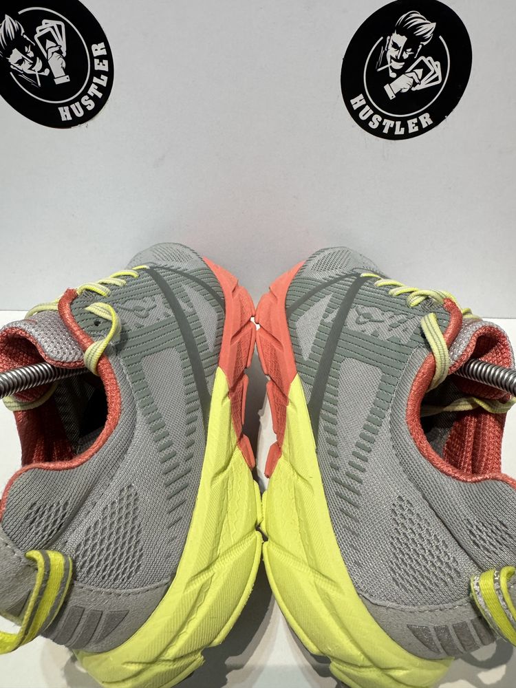 Маратонки HOKA TRACER 2 .Номер 38.5,стелка 24см