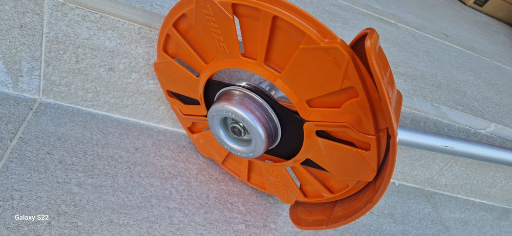 Stihl motocoasă pe acumulator