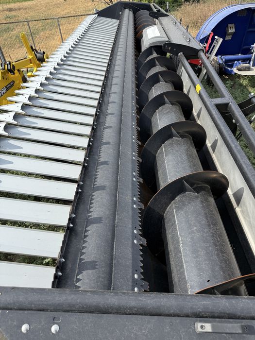 Echipament recoltat floarea-soarelui Geringhoff SunLite Horizon 30