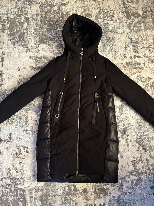 Продам зимнюю куртку 44-46р