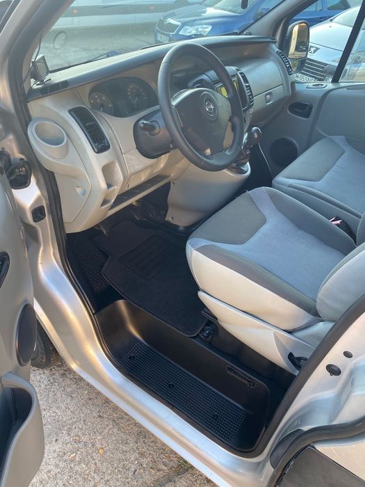 Opel Vivaro  -Clima-