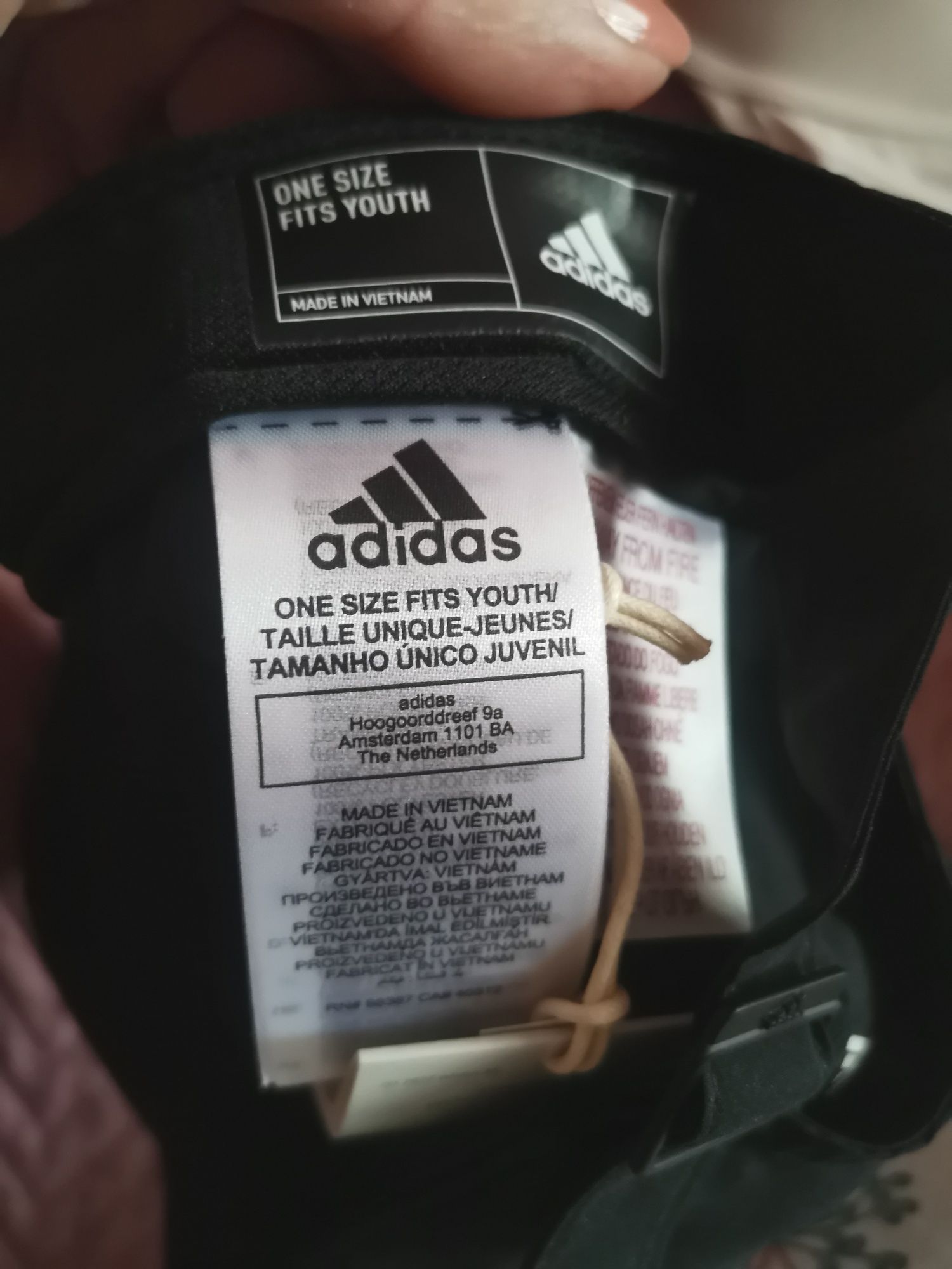 Vând sapca Adidas Unisex