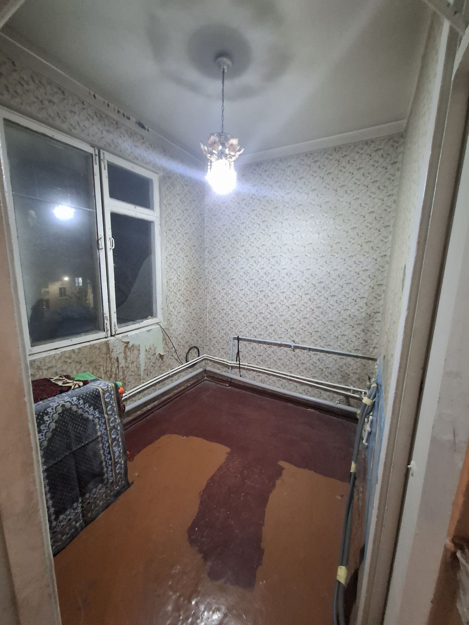 Arenda kvartira Yashnabod Kadishva bozor yaqinda 2xona 3xona qilingan