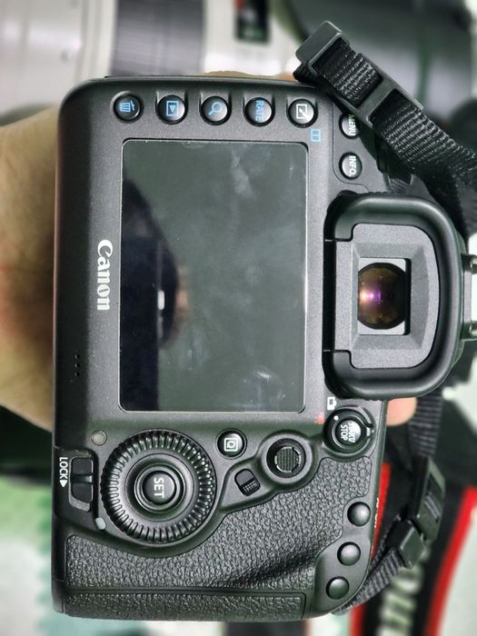 Canon 5D mark IV sotiladi