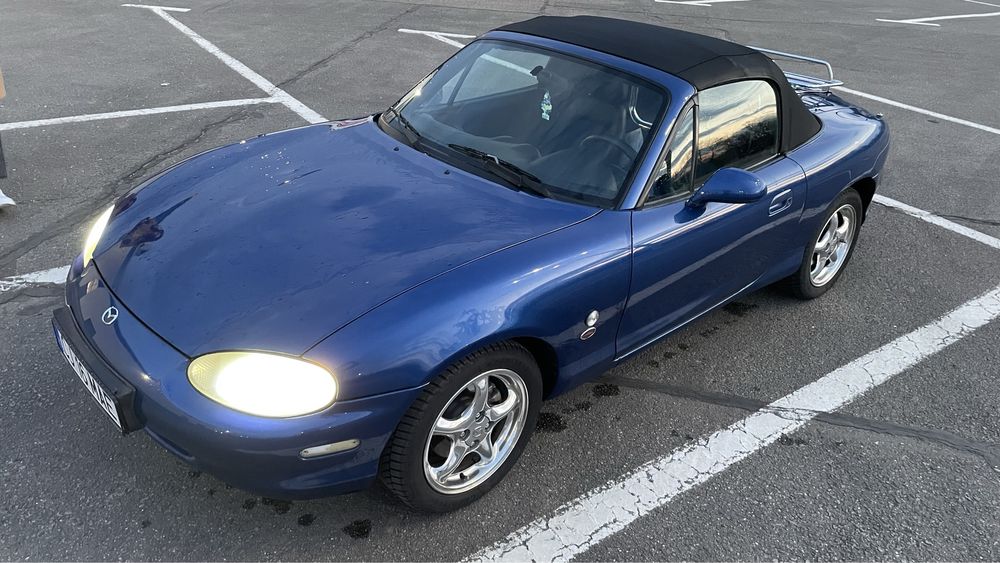 Vand Mazda MX-5 NB 10th Anniversary AC