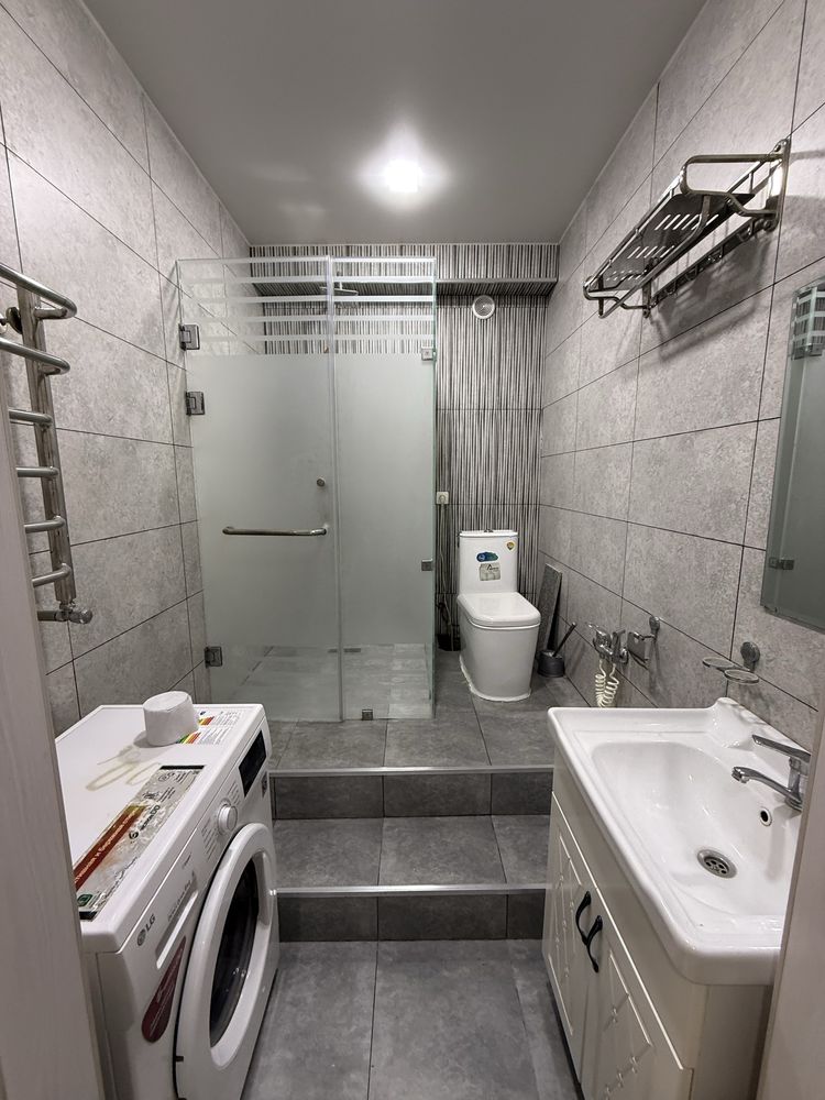 2 xona studio polupodval kvartira sotiladi