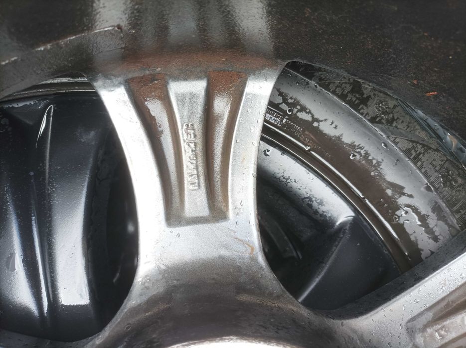 Продавам джанти за Land Rover 5х120 със зимни гуми 255/55/R19