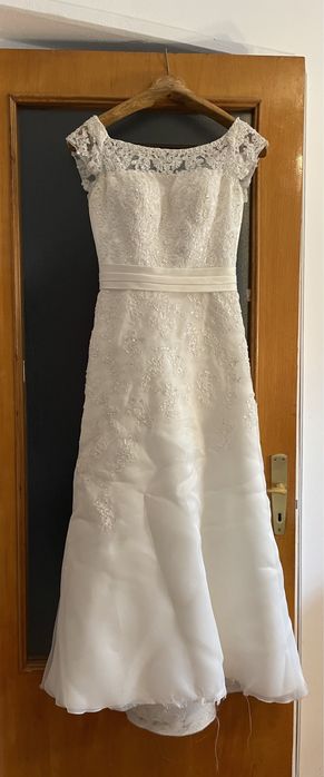Rochie de mireasa pentru fata scunda dantela marimea S