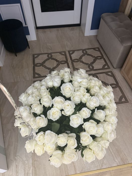 цветы букет белая 101 роза крупная