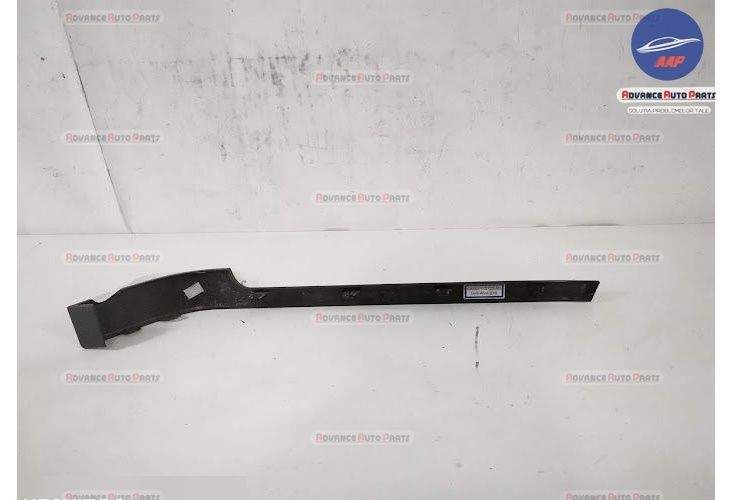 Обшивка Задна Броня Ляво оригинал Вог Ланд Роувър / Land Rover Рейндж