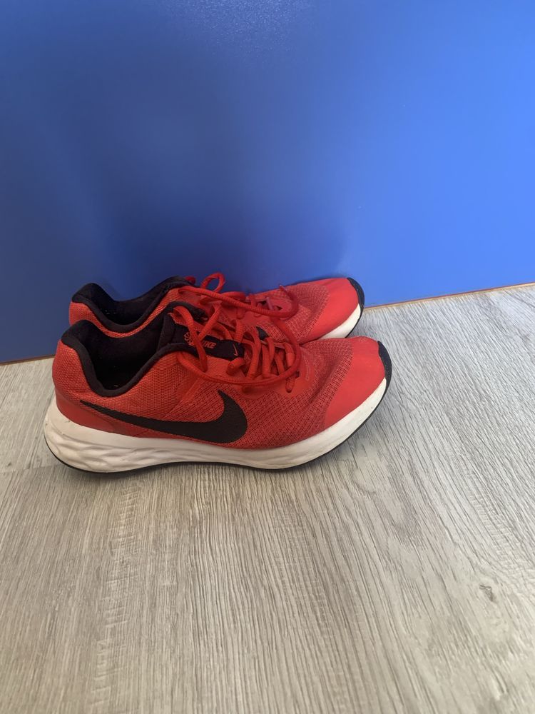 Спортни маратонки Nike