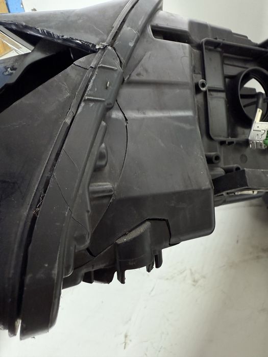 Ляв фар , десен фар за audi a8 d4 за части