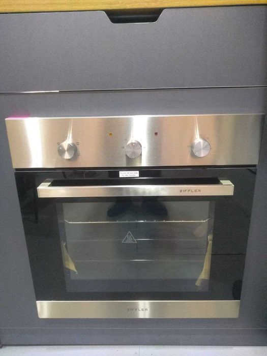 Духовка с конвекцией и грилем/Большой выбор/Мульти-дисплей