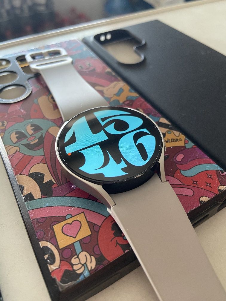 Samsung Galaxy S24 Ultra + Galaxy Watch 6 44mm
