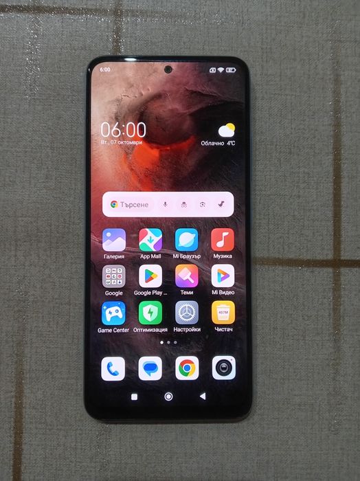 Продавам Redmie Note 12 5G