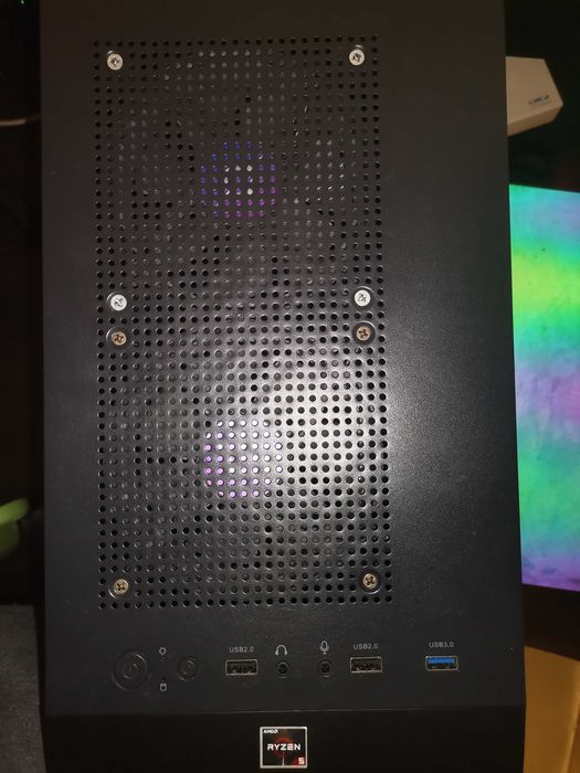 Carcasa PC Gaming Aerocool Hexform RGB MicroATX