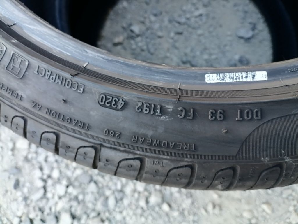 235 40 R 19 PIRELLI ДОТ 4320