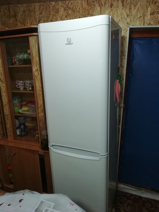 Продам холодильник состояние