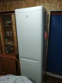 Продам холодильник состояние