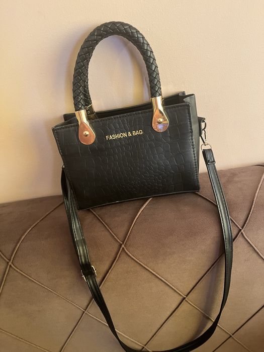 Черна чанта на fashion&bag