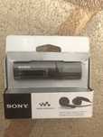 Sony Walkman NWZ-B183F — Nou, cu cutie și căști originale