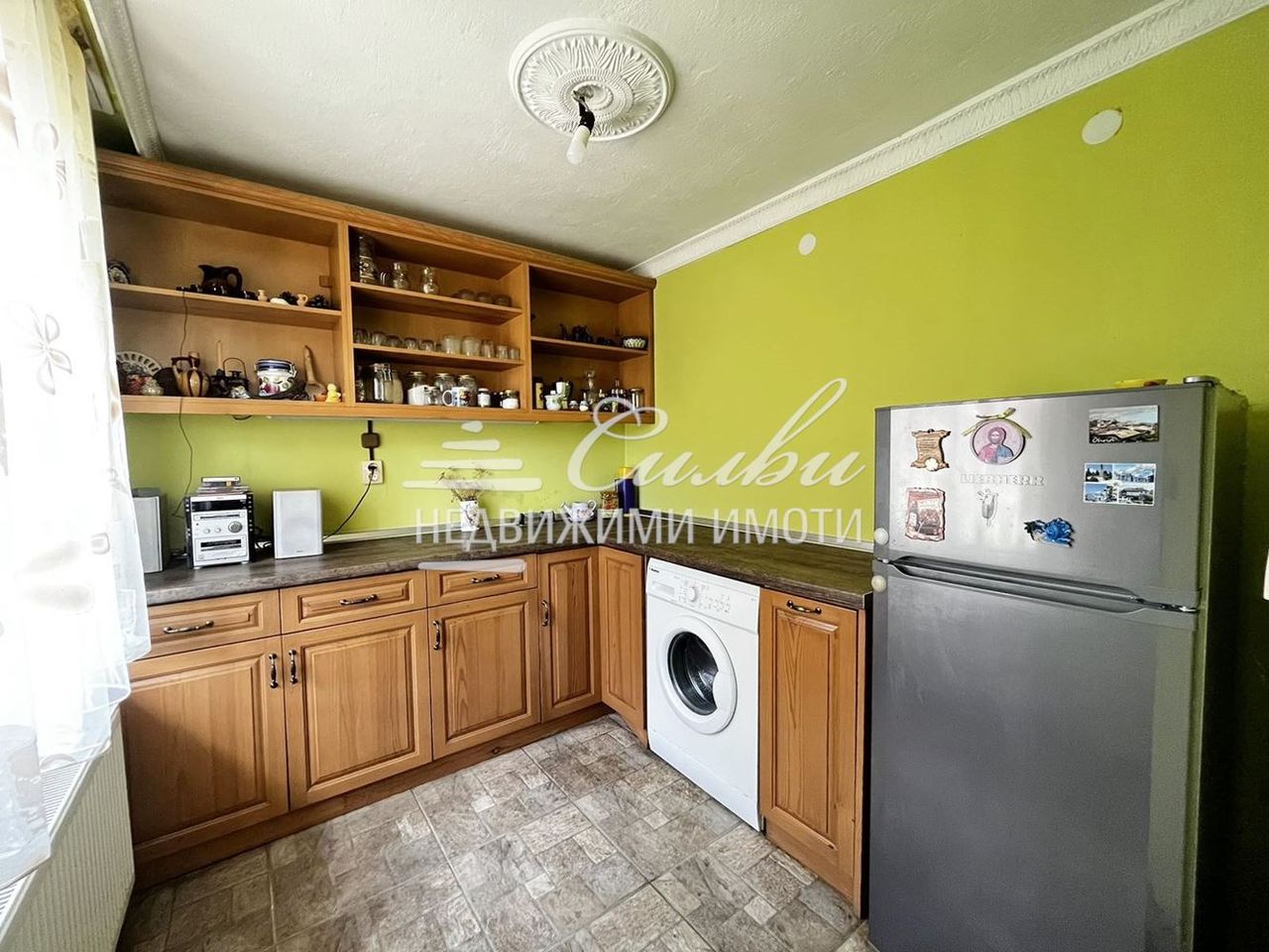 Дава се под наем Къща в с. Мараш, Област Шумен - 60 кв.м за 331.5 € - Снимка #4