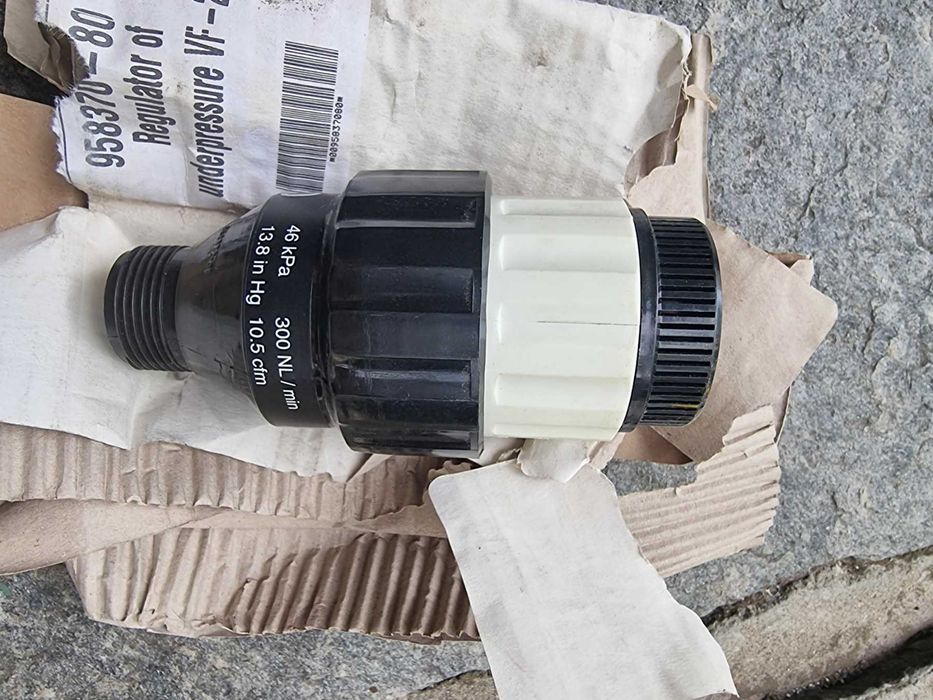 DeLaval 9275878, 958370-80 VF-20; вакумметър и регулатор за налягане