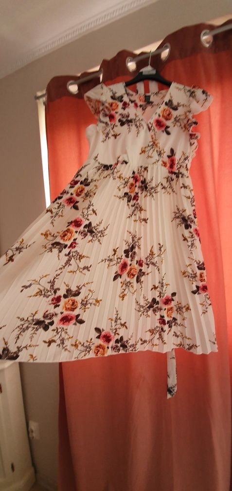 Rochie nouă 59lei!