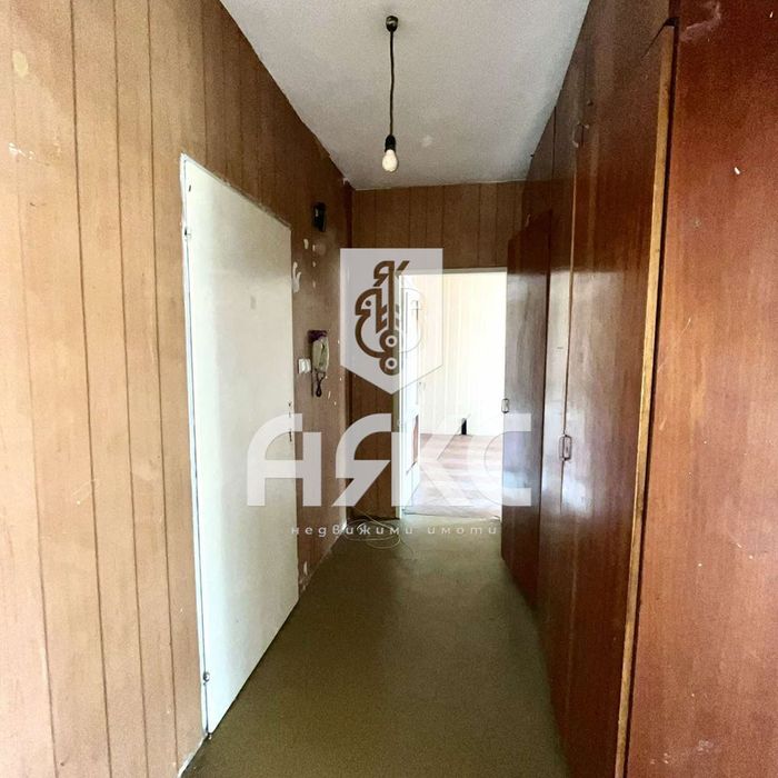 Двустаен апартамент в кв. Борово