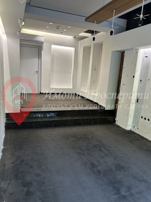 Дава се под наем Магазин в София, Център - 45 кв.м за 2000 € - Снимка #1
