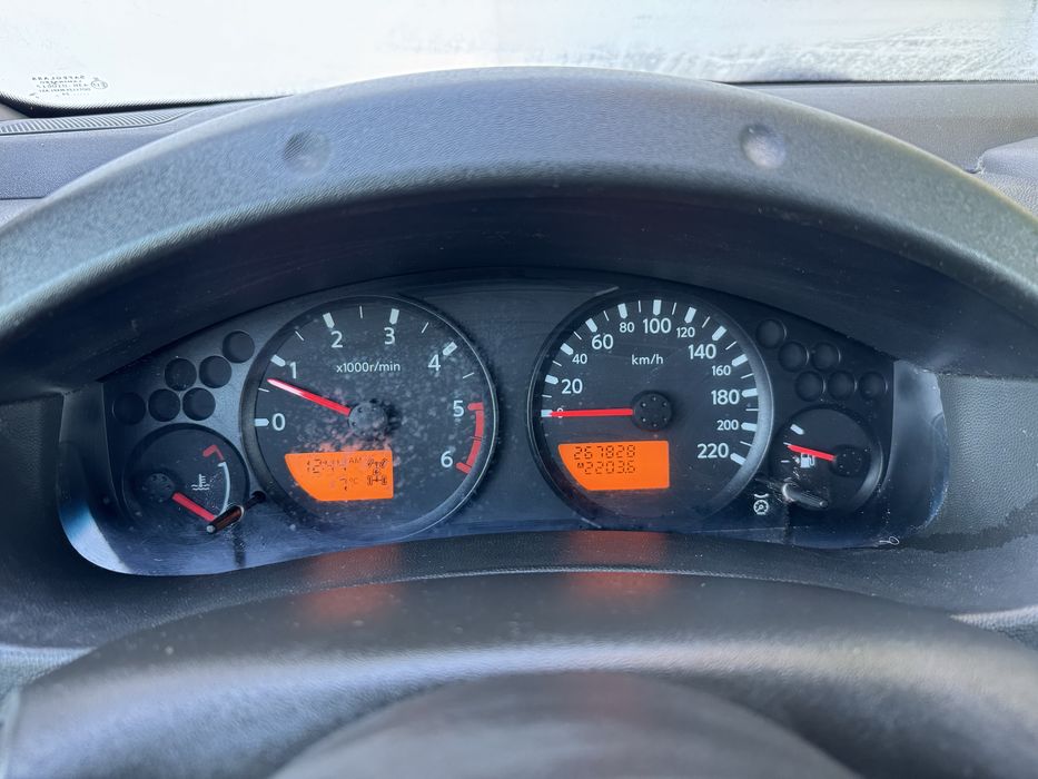 Nissan navara 2006 2.5 diesel
