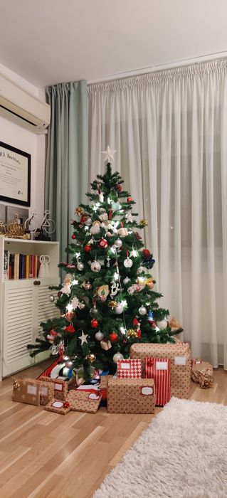 Brad artificial, 180 cm, in stare perfectă