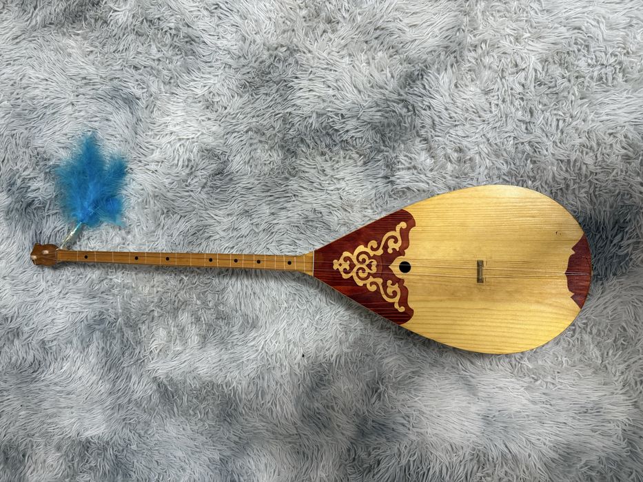 Классная домбра.