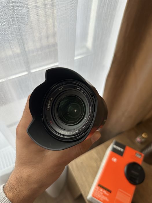 Obiectiv Sony Zeizz 24-70 f4 OSS, stare perfecta, la cutie