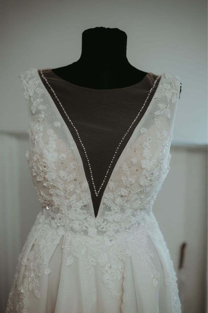 Vând rochie de mireasă stil A-line