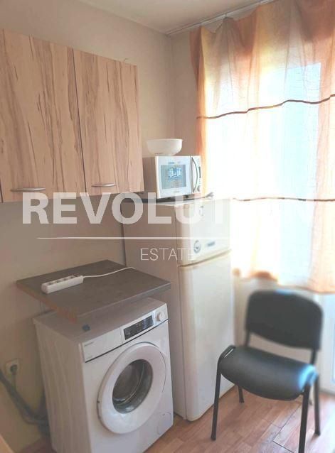 Дава се под наем Двустаен апартамент в Варна, Левски - 67 кв.м за 400 € - Снимка #3