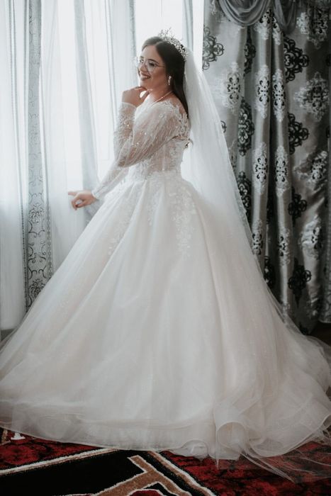 Vând rochie de mireasă