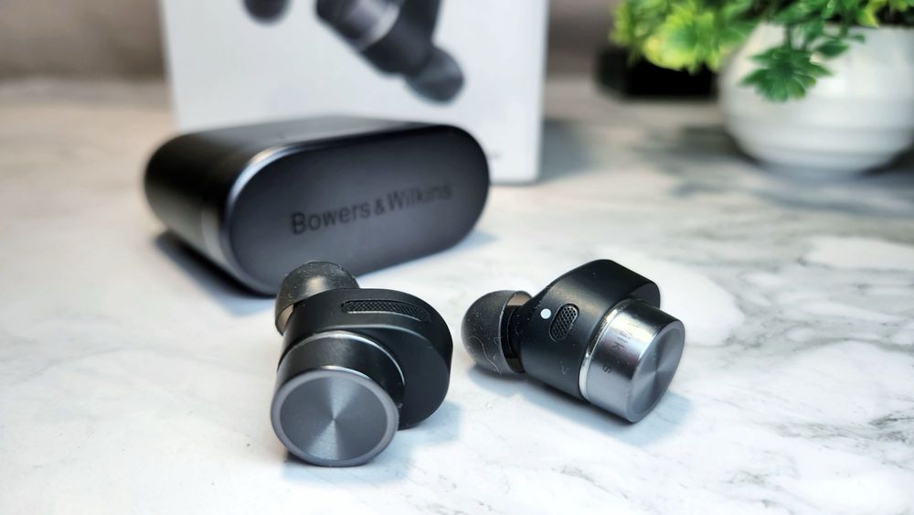 Bowers&Wilkins Pi7 S2 New Edition Official !!!