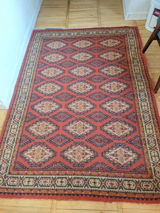 Продаются шерстяные ковры в хорошем состоянии