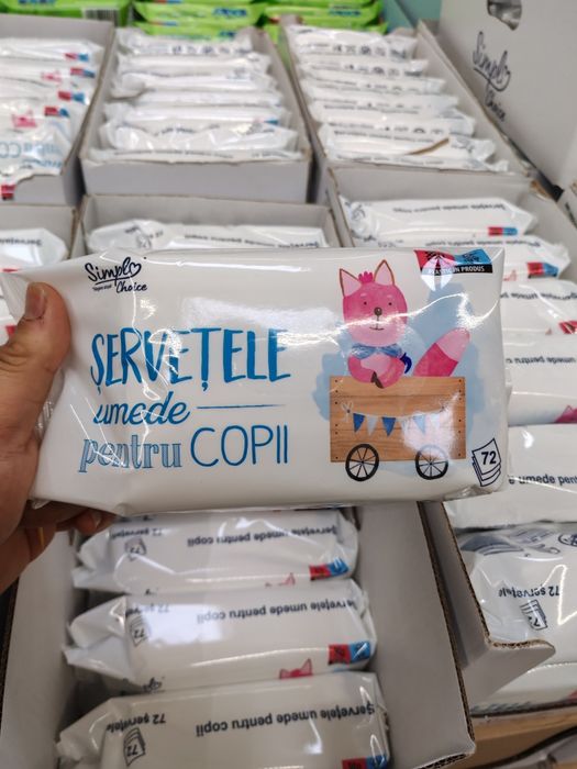 Șervetele umede de copii...5 lei pachetul