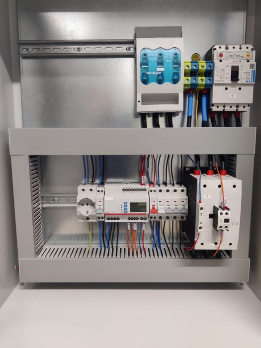 ELECTRICIAN Servicii Rapide si Sigure