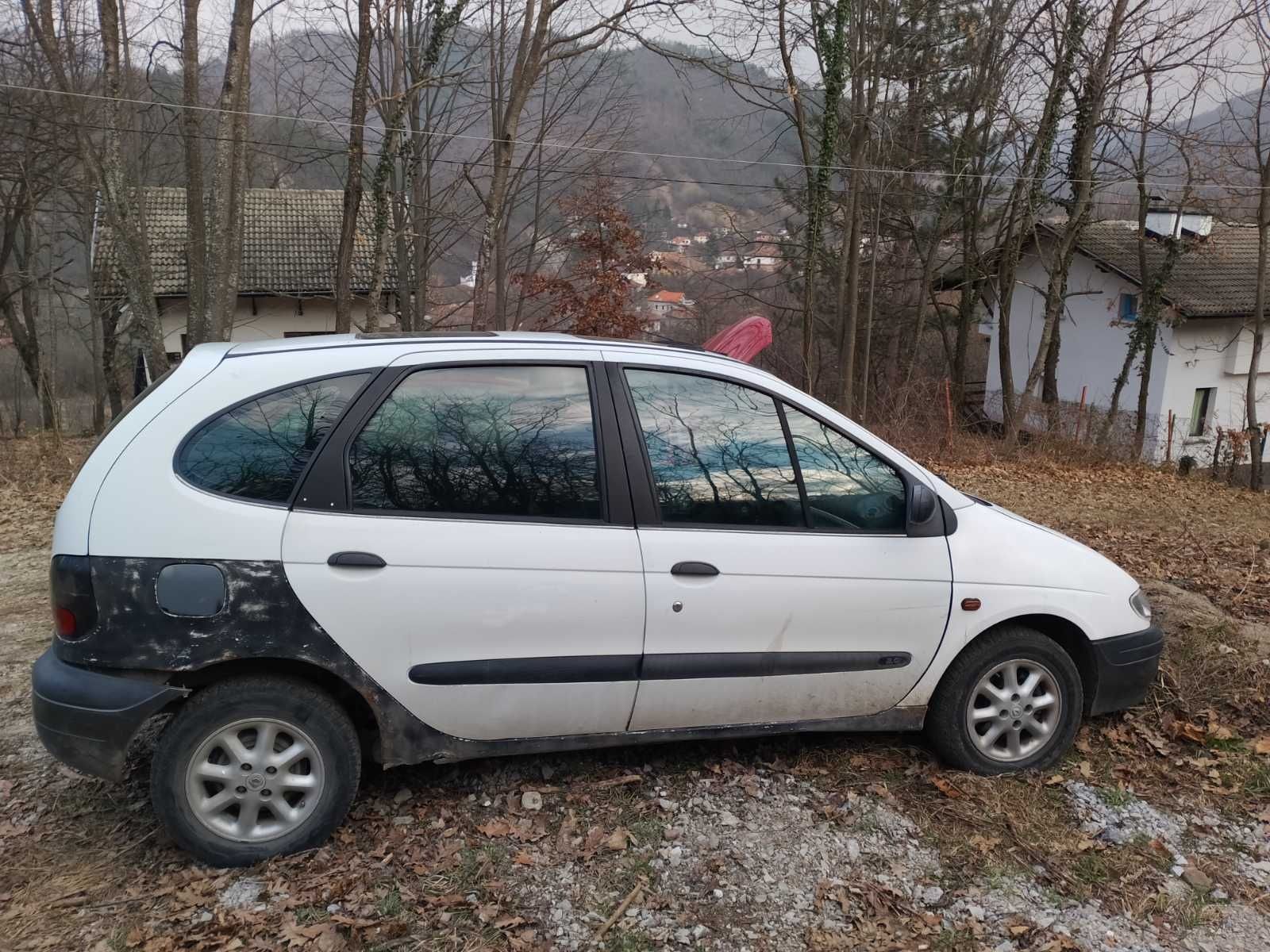 Рено Меган Сценик на части