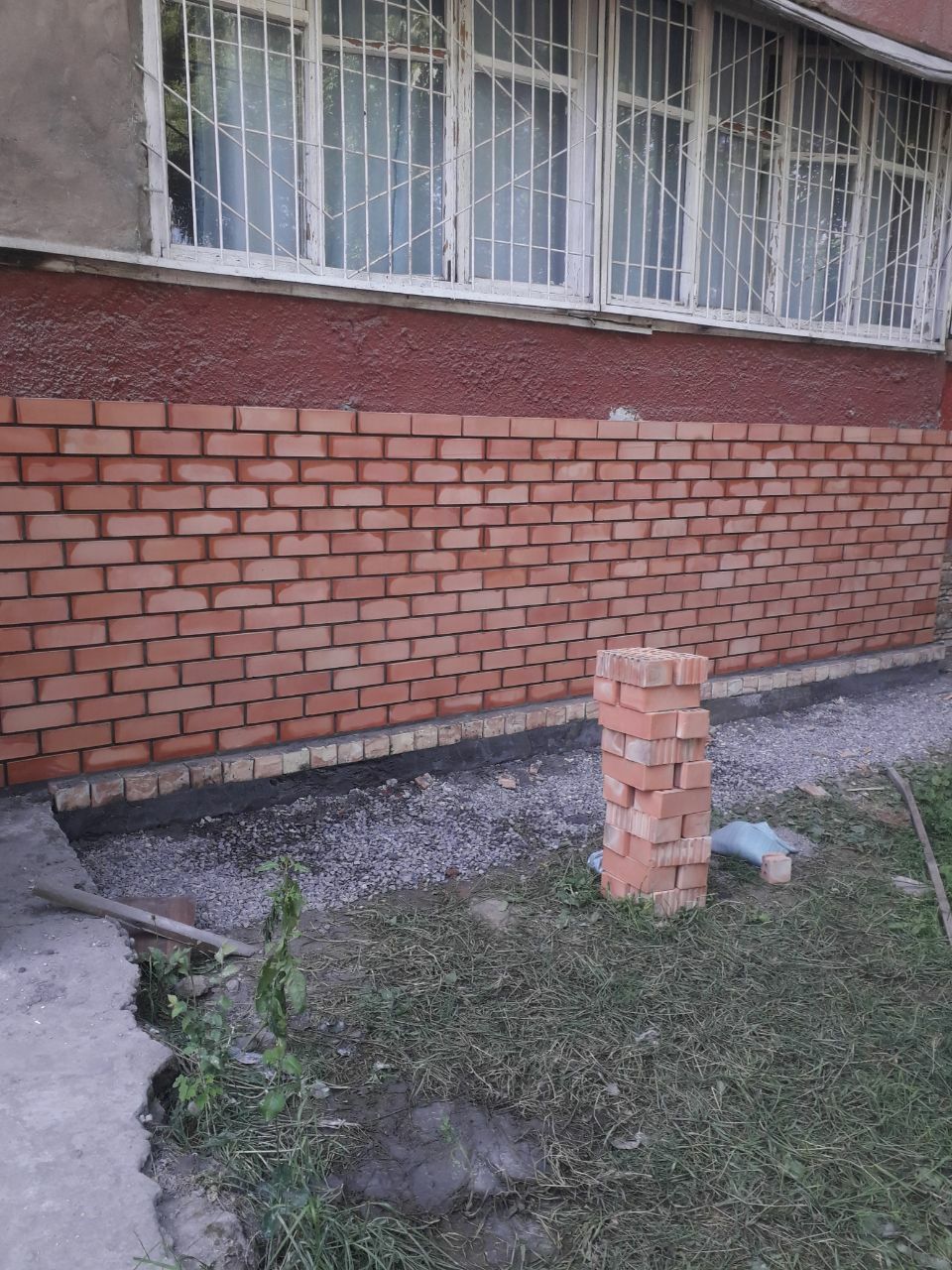 Кладка балкон аблицовичним