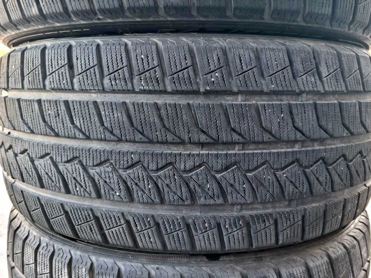 Farroad Winter 245/45/19