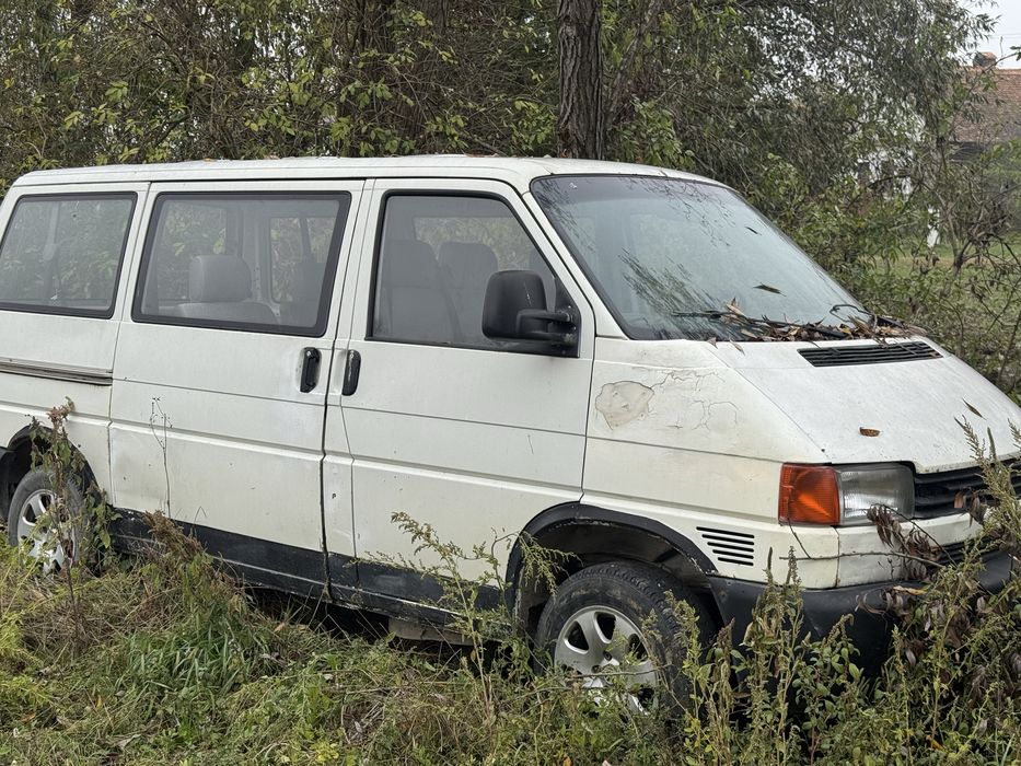 VW Transporter 4