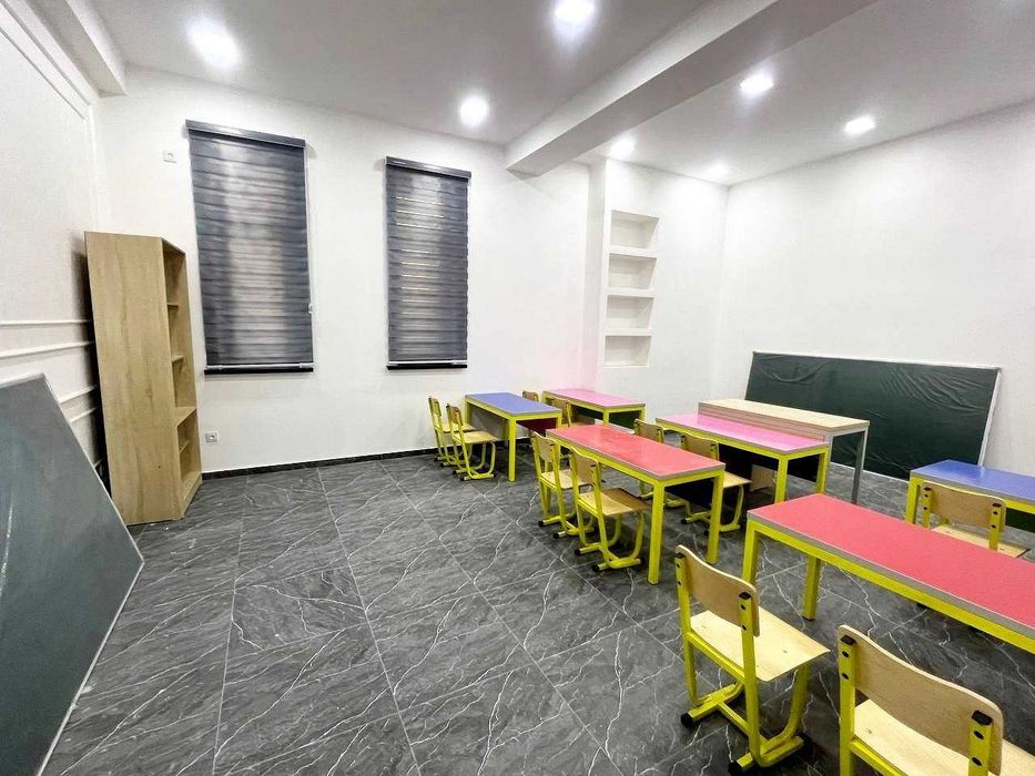 Сдаётся в аренду :  Офисное помещение, учебный центр.