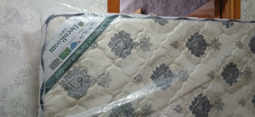 Продаётся артопедический Матрас муха не сидела