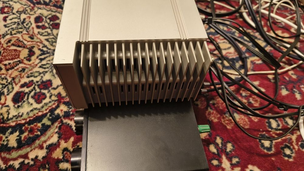 Amplificator final Toshiba SC M12