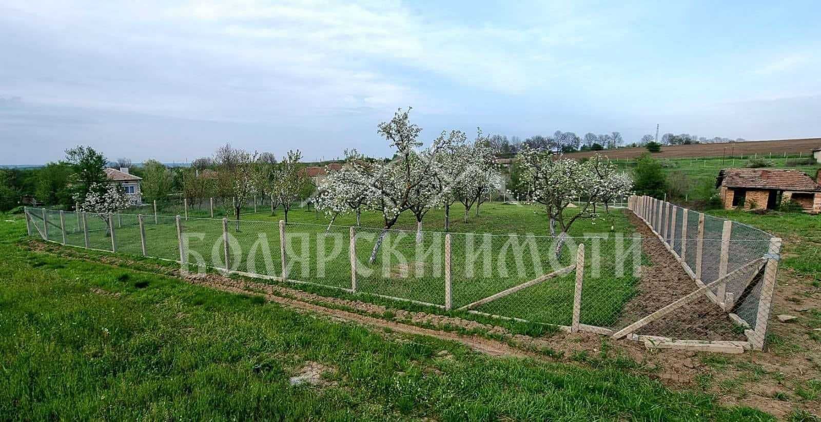 Южен парцел в село Мерданя