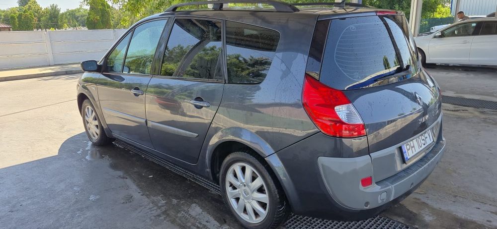 Renault  Grand Scenic